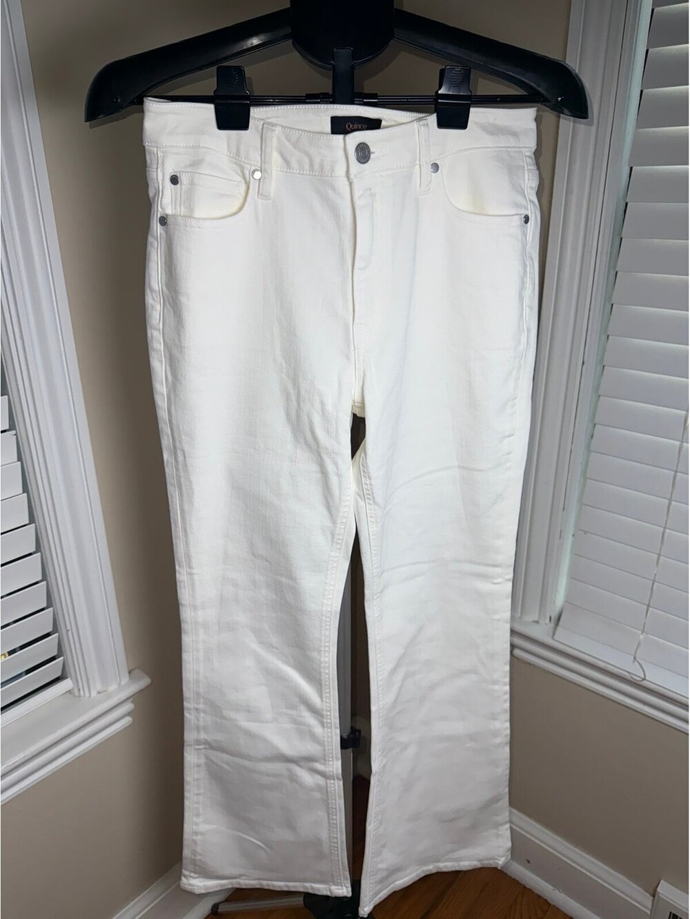 Quince Luna Stretch Flare Jeans Cloud White Size 29 x 30 Mid Rise Organic Cotton